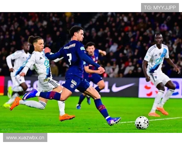 巴黎圣日耳曼中场连贯性存疑，一碰就断问题逐步反映在比赛稳定性上