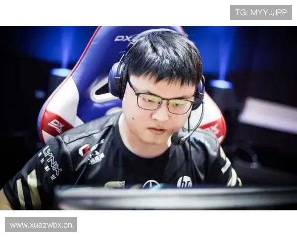 库杜斯与伊萨克:多面手前锋的战术角色与风格对比 库杜斯与伊萨克:多面手前锋的战术角色与风格对比